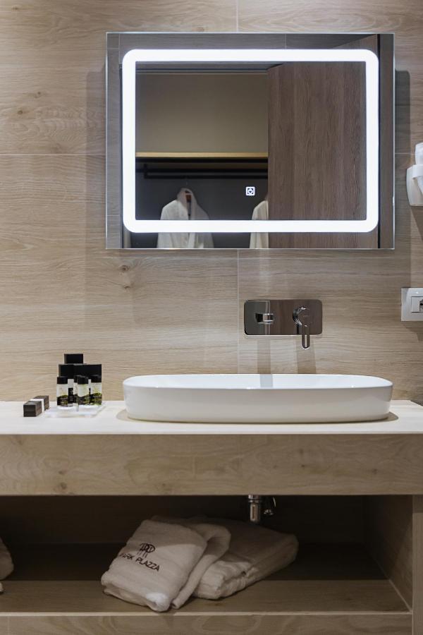 Park Plazza Otel Görice Dış mekan fotoğraf