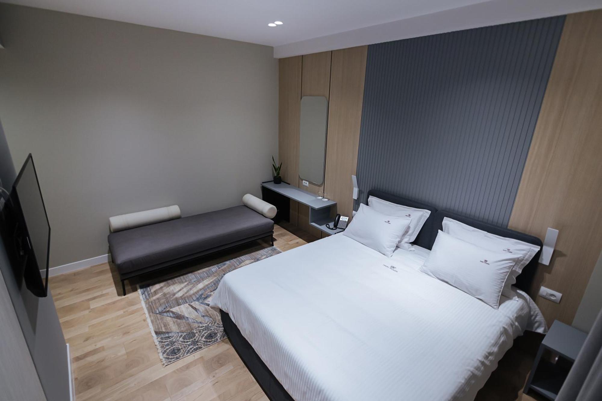 Park Plazza Otel Görice Dış mekan fotoğraf
