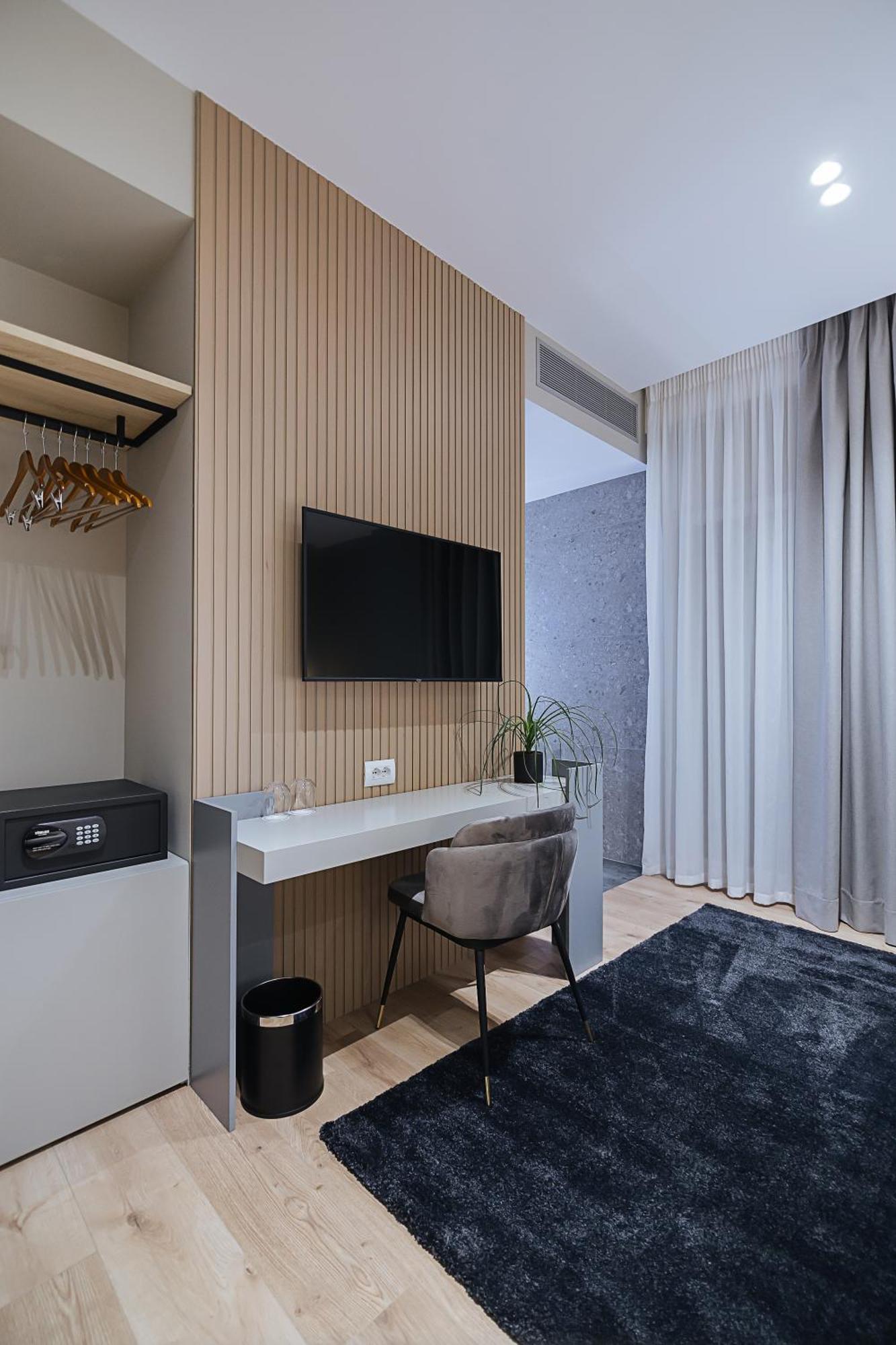 Park Plazza Otel Görice Oda fotoğraf